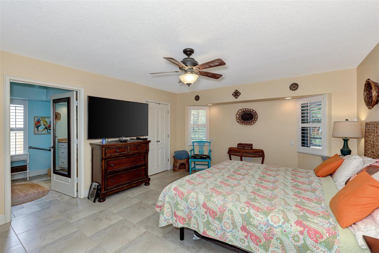 8170 CASA DE MEADOWS DR