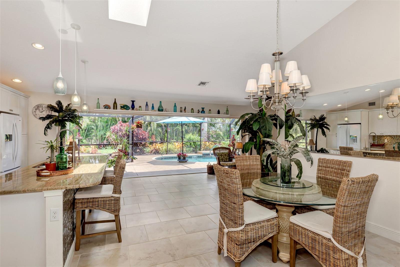 8170 CASA DE MEADOWS DR