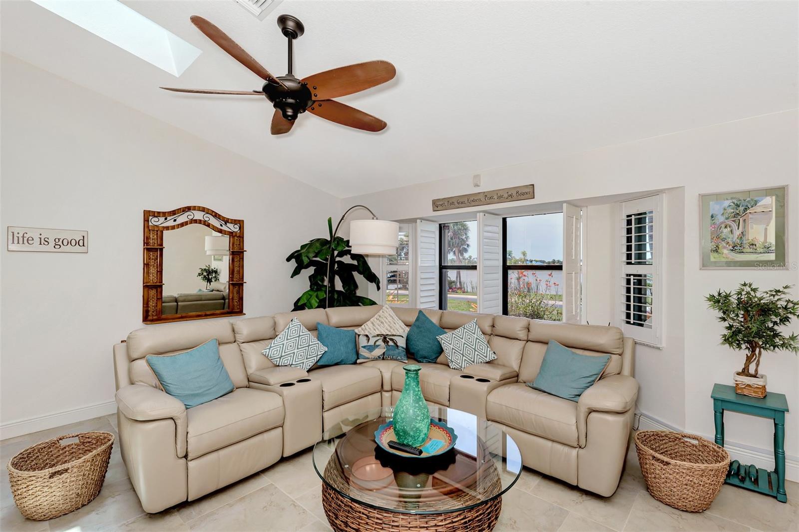 8170 CASA DE MEADOWS DR