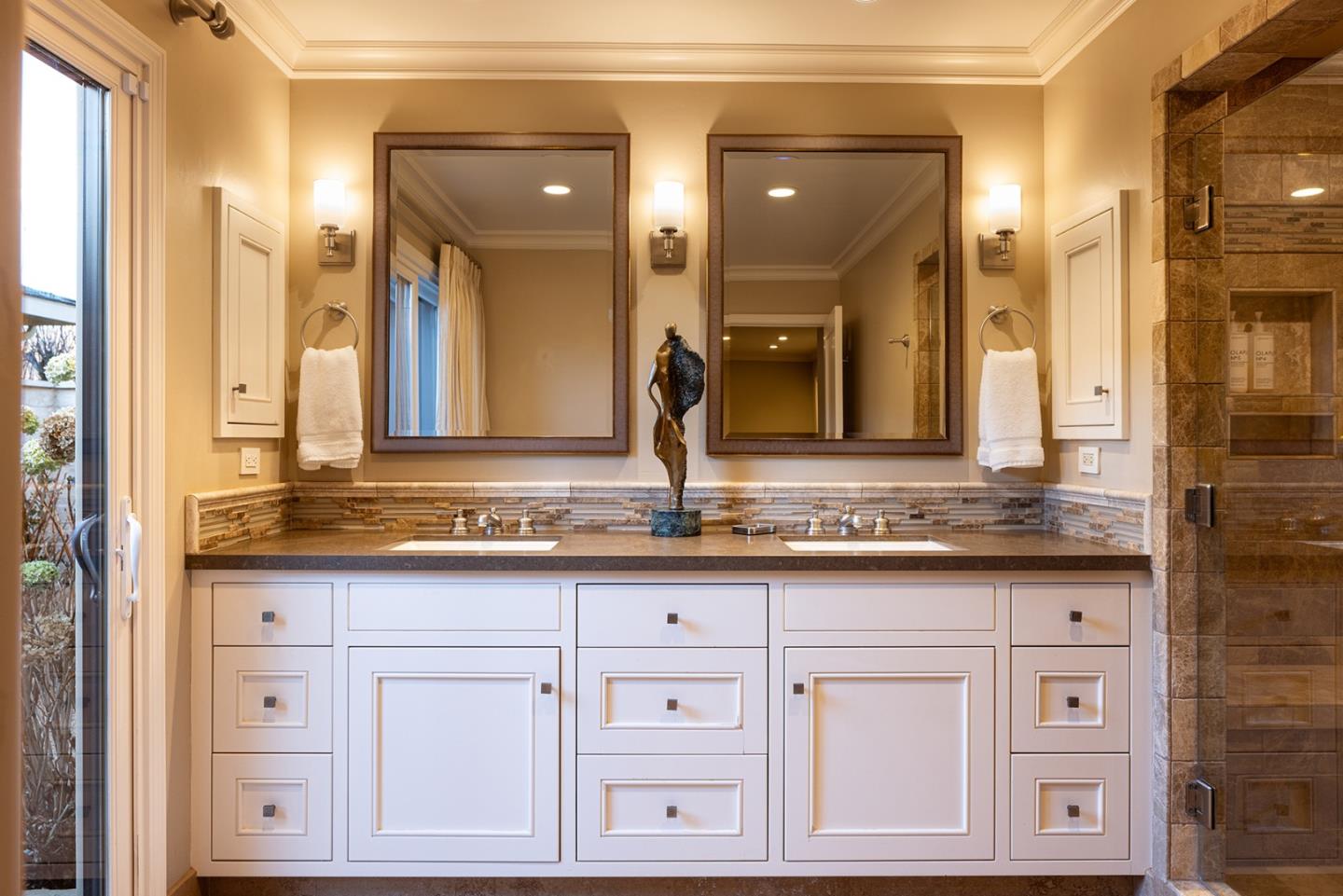 7064 Valley Greens CIR