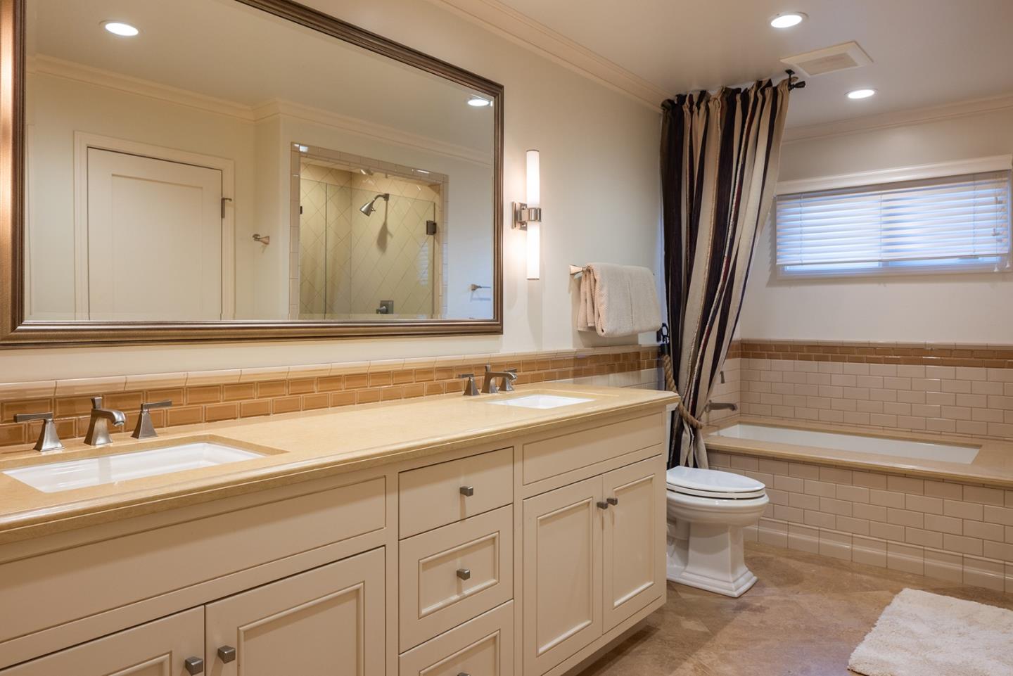7064 Valley Greens CIR