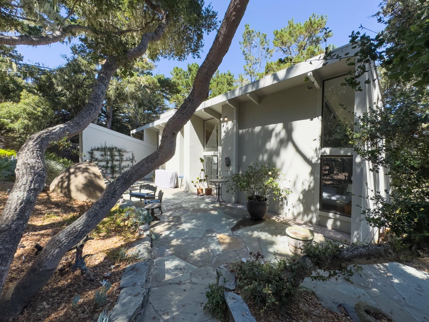 2979 Colton Road