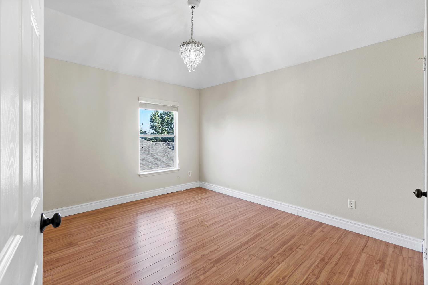 7024 Thistle Hill WAY