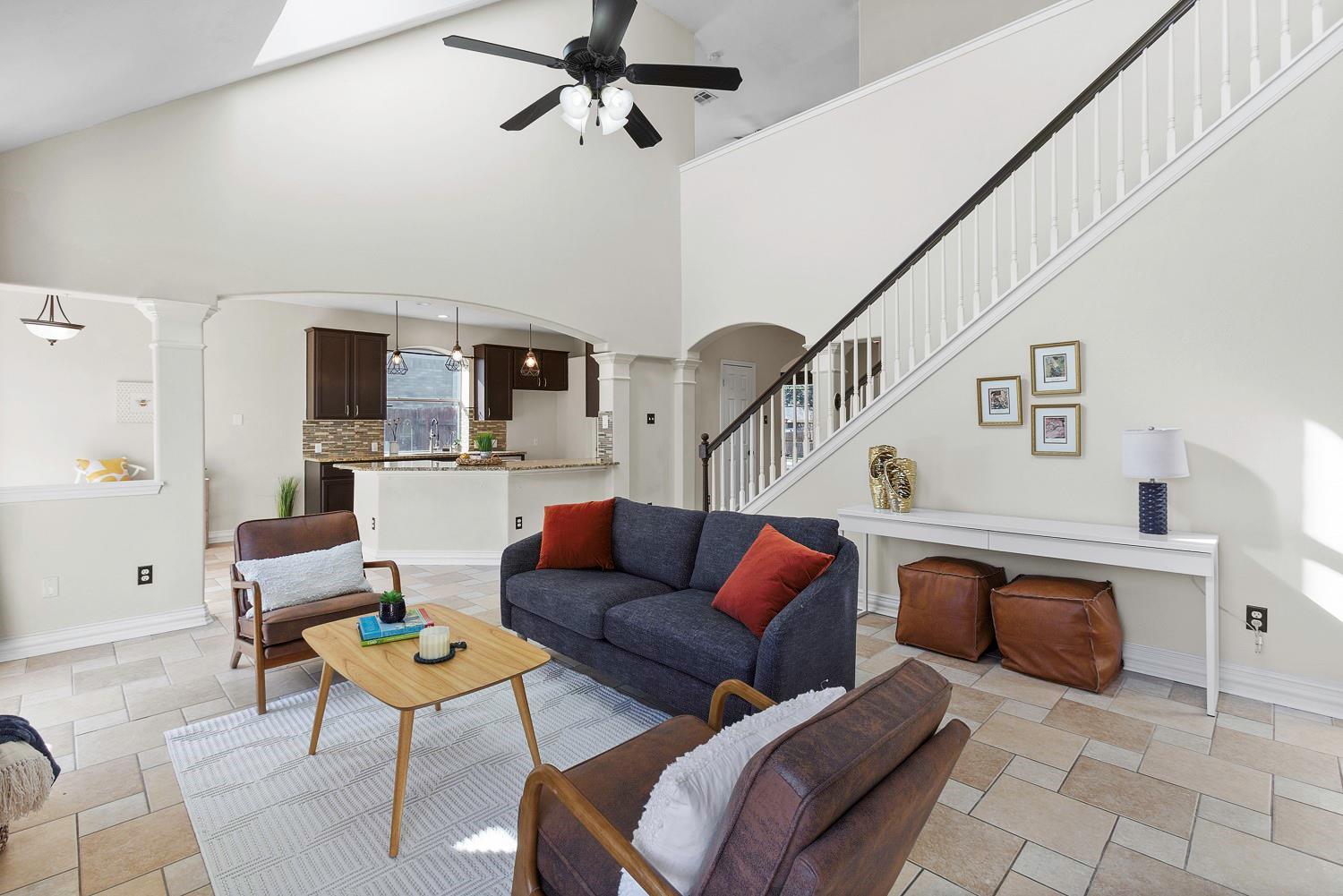 7024 Thistle Hill WAY