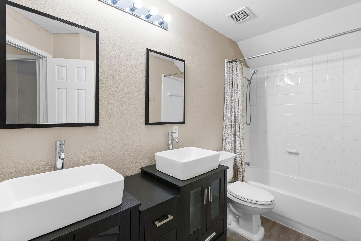 7024 Thistle Hill WAY