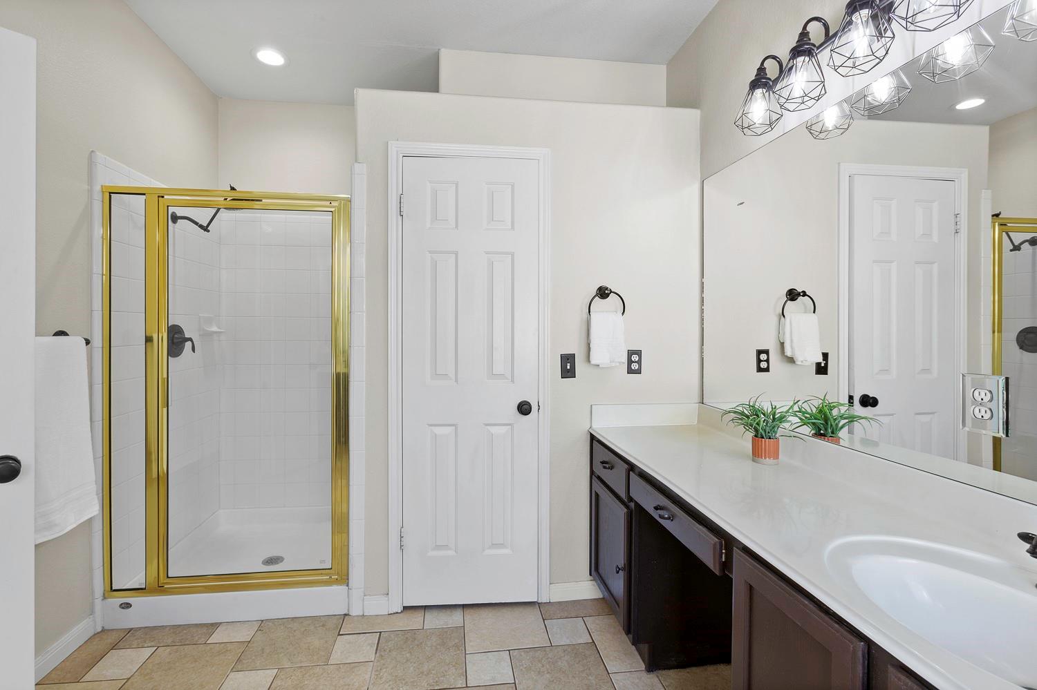 7024 Thistle Hill WAY