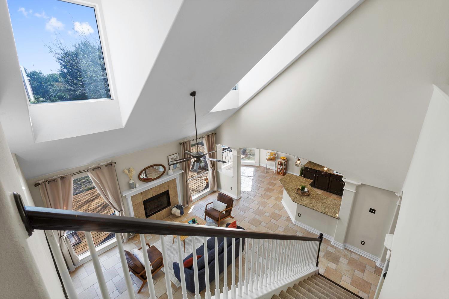 7024 Thistle Hill WAY