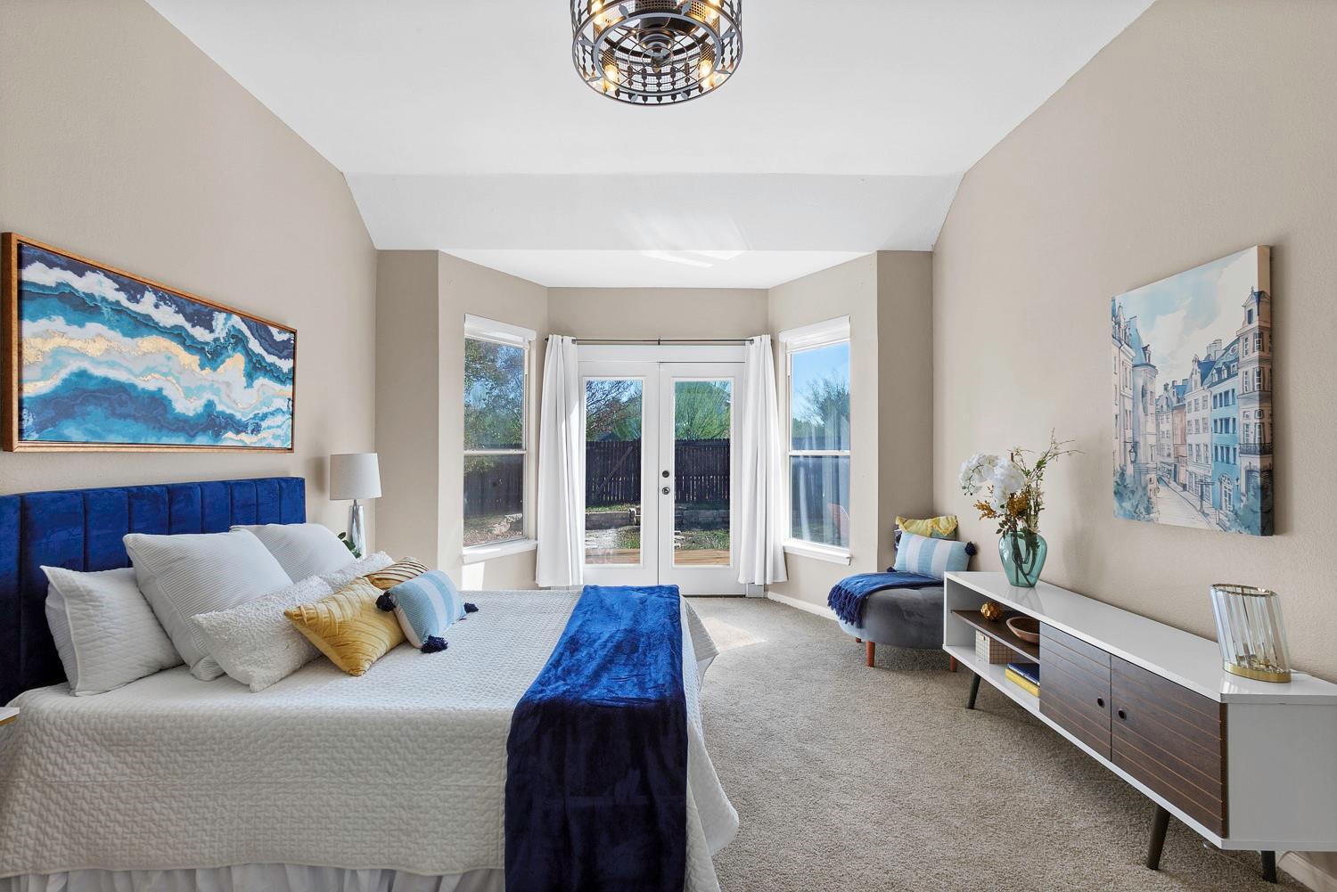 7024 Thistle Hill WAY