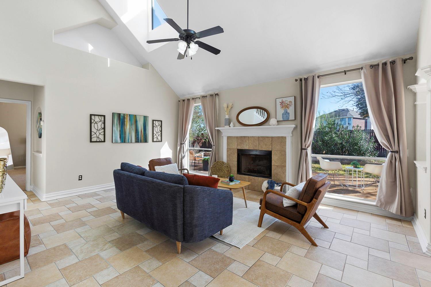 7024 Thistle Hill WAY