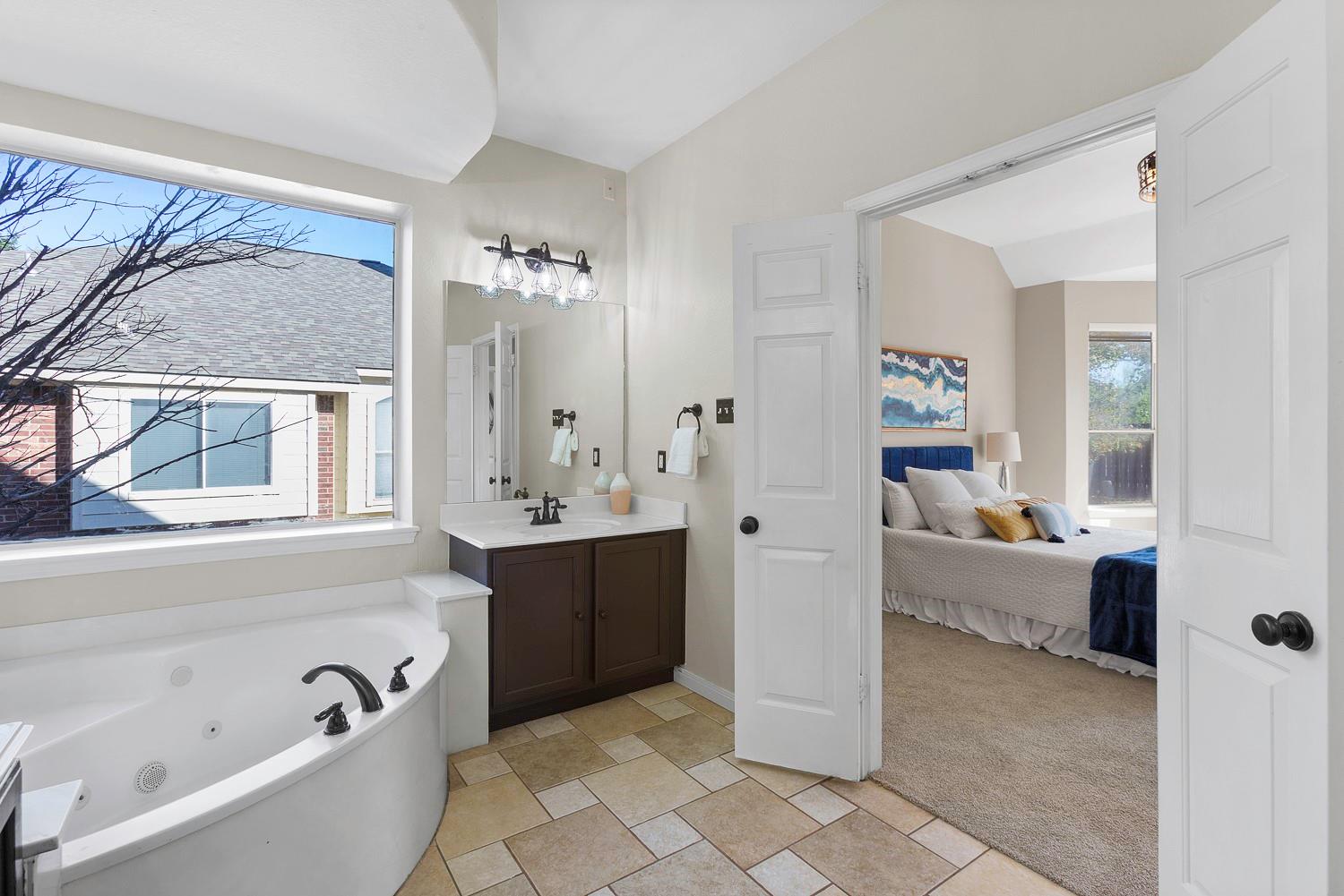 7024 Thistle Hill WAY