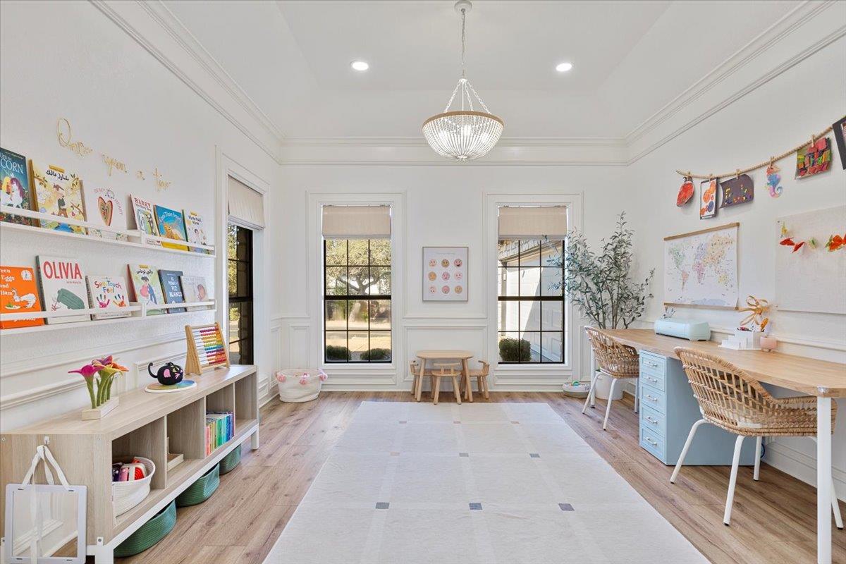 10301 Pickfair DR, Austin