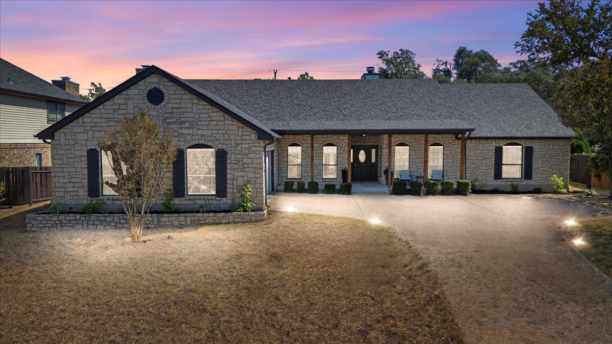 10301 Pickfair DR, Austin