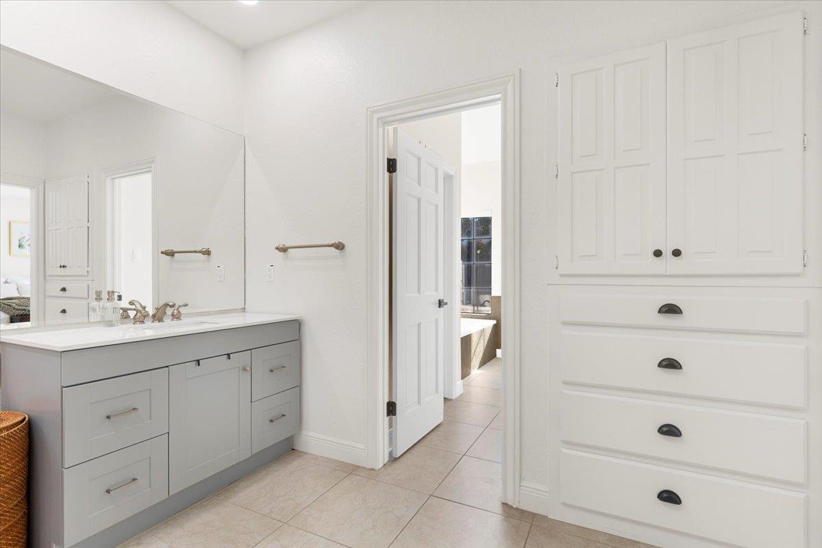 10301 Pickfair DR, Austin