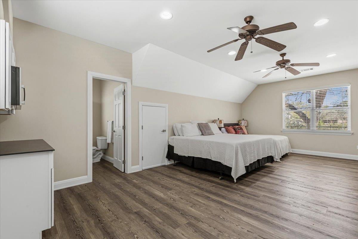 25207 Lake View DR