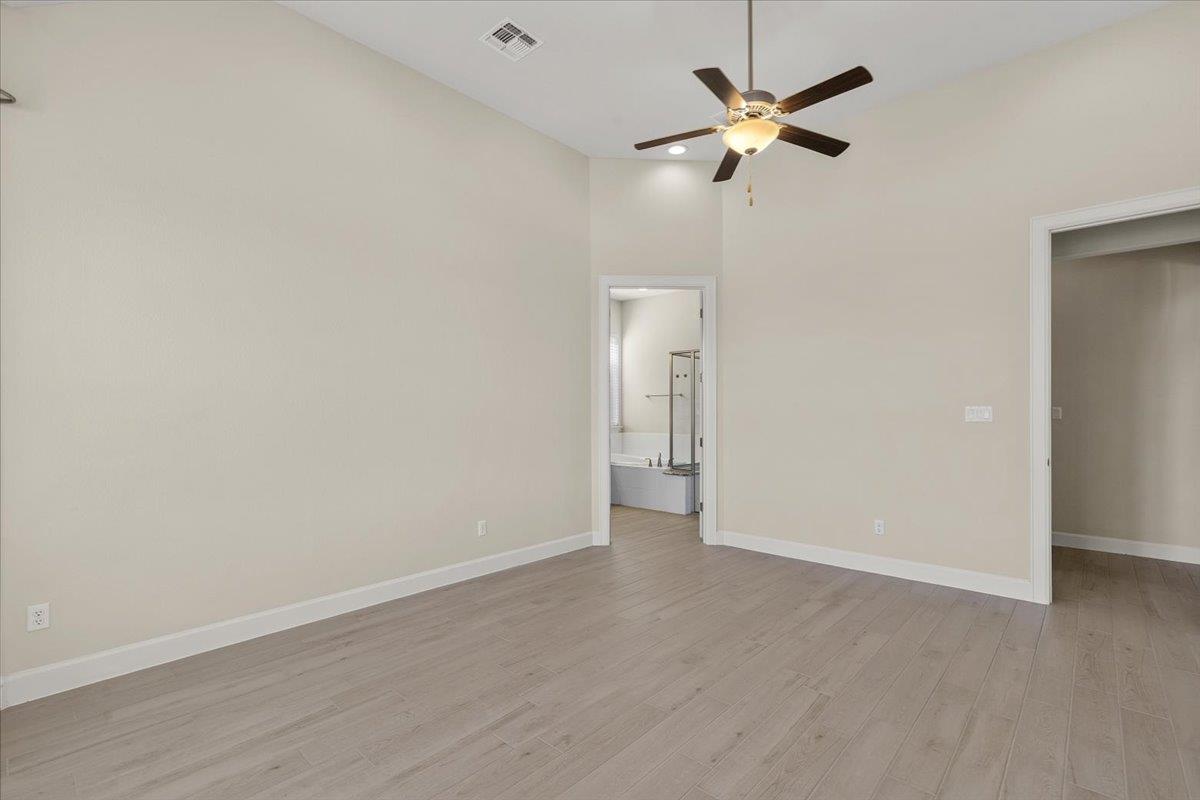 266 Village Oak DR