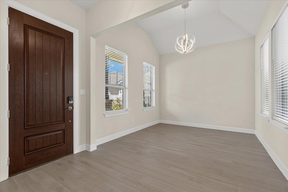 266 Village Oak DR