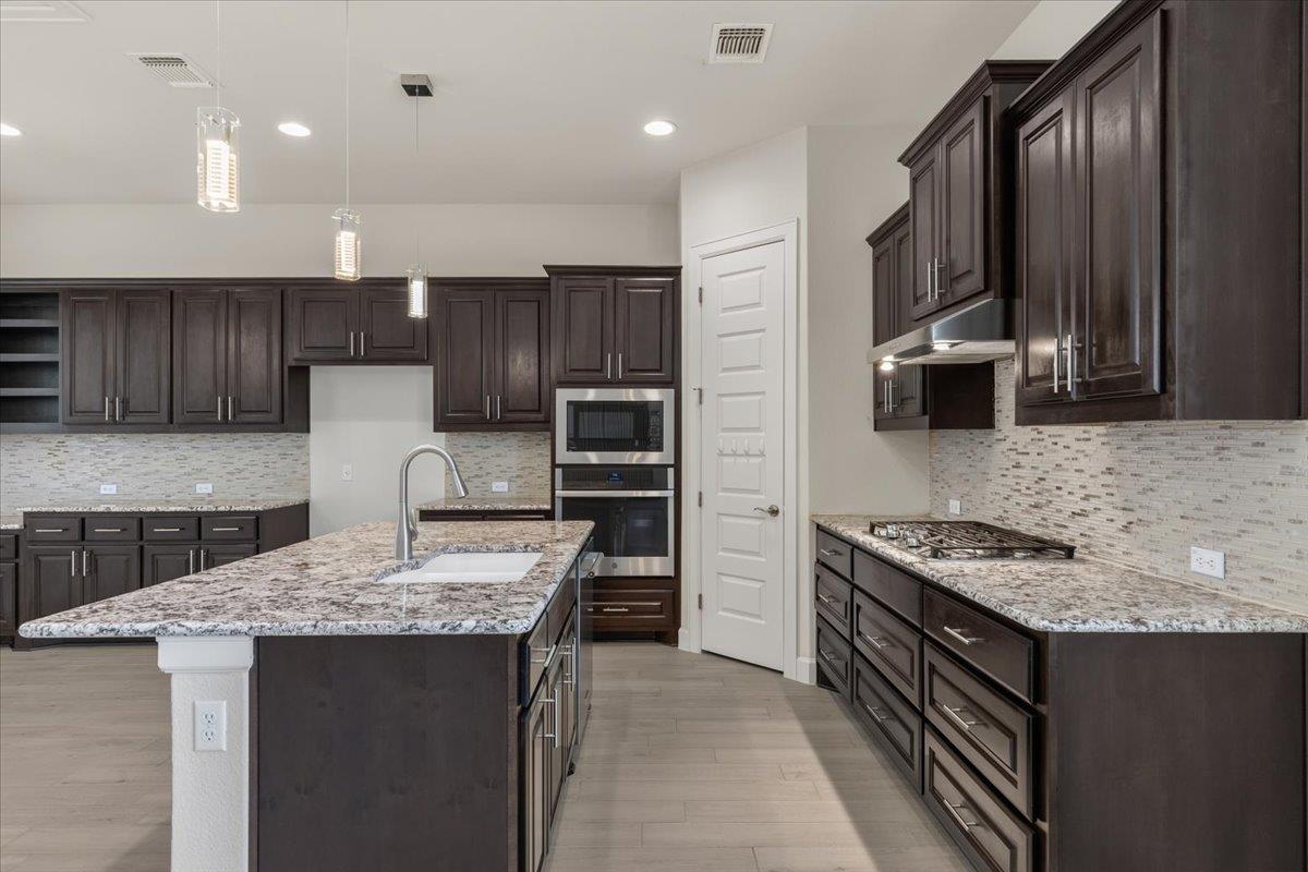 266 Village Oak DR