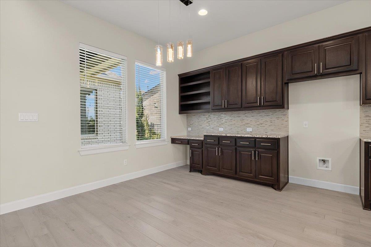 266 Village Oak DR