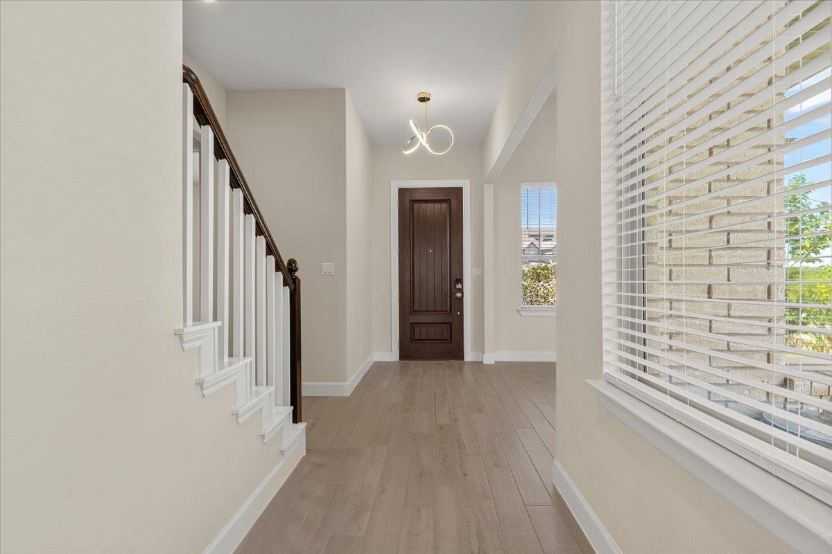266 Village Oak DR