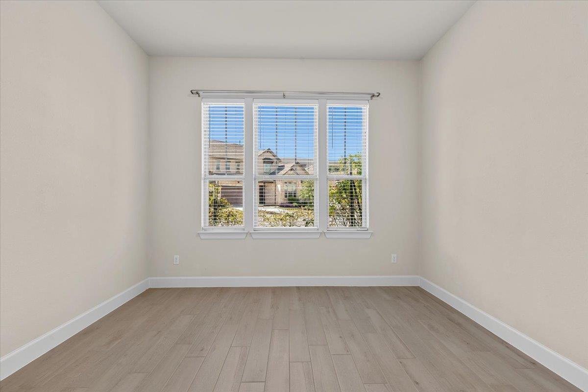 266 Village Oak DR