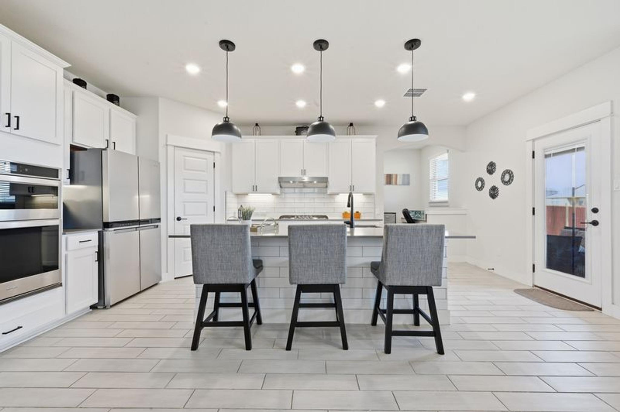 425 Purple Heart DR