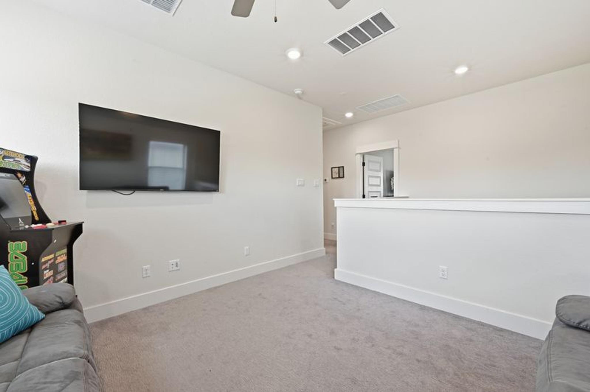 425 Purple Heart DR