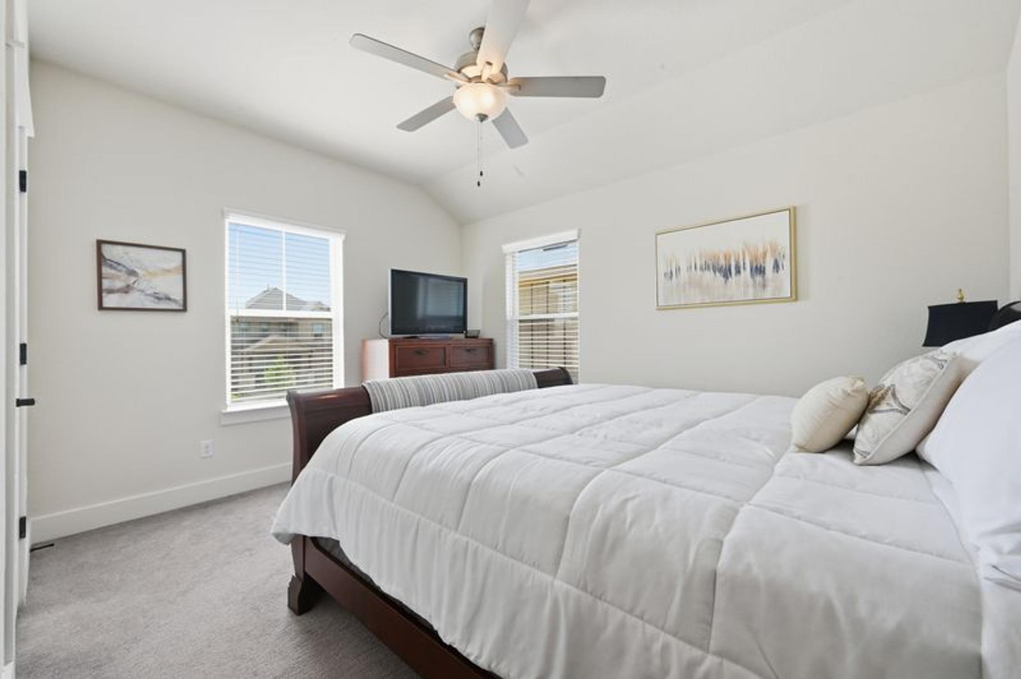 425 Purple Heart DR