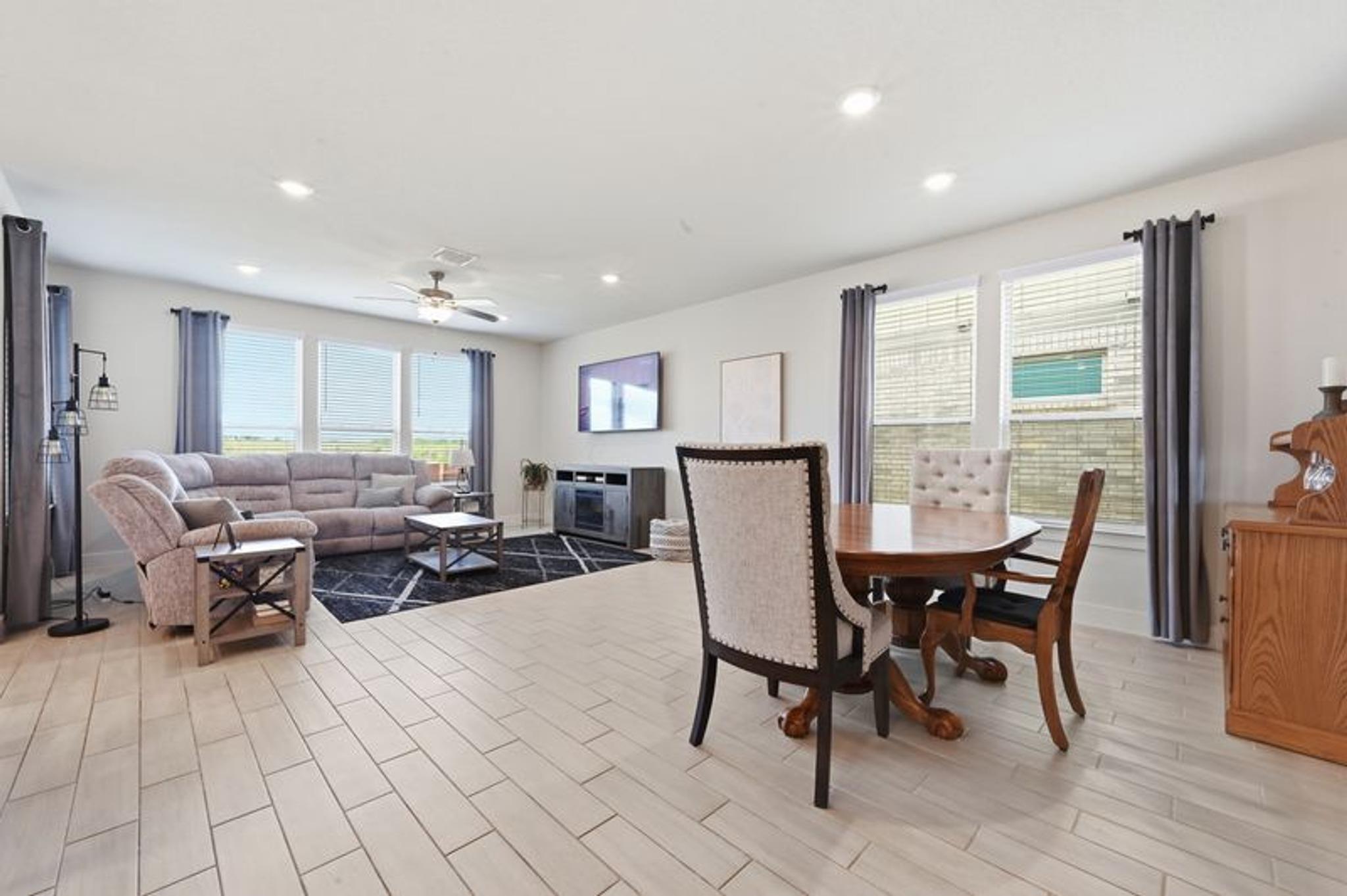 425 Purple Heart DR