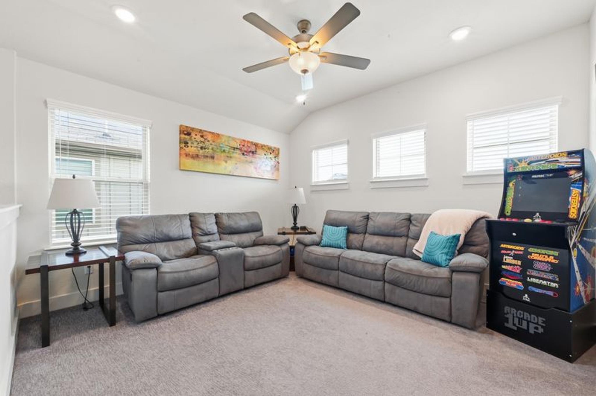 425 Purple Heart DR