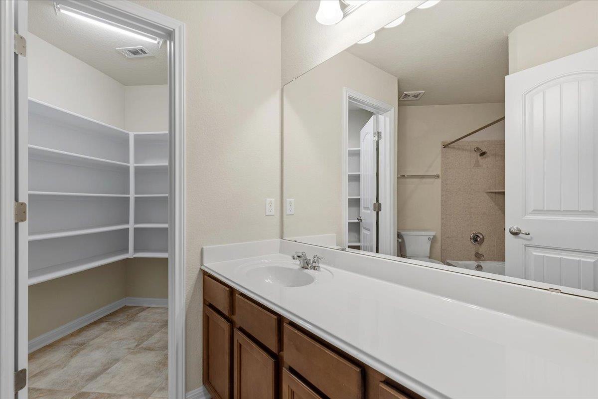 2005 Tranquility LN