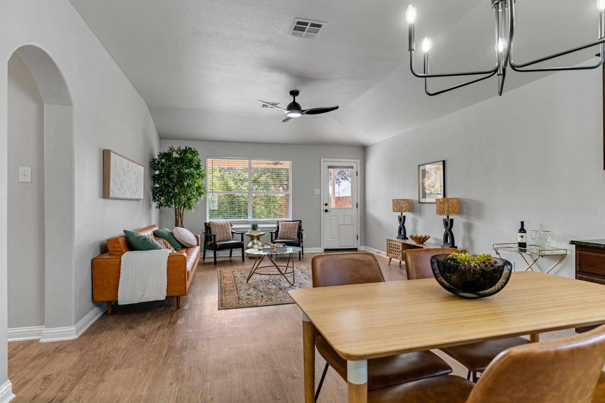 347 Serene Hollow LN