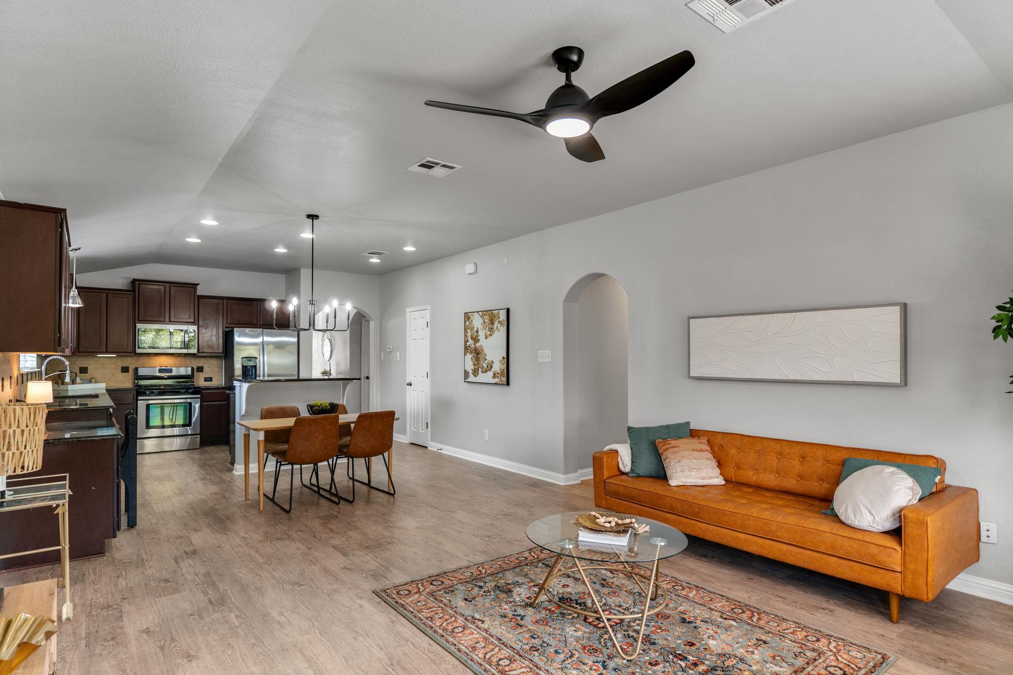 347 Serene Hollow LN