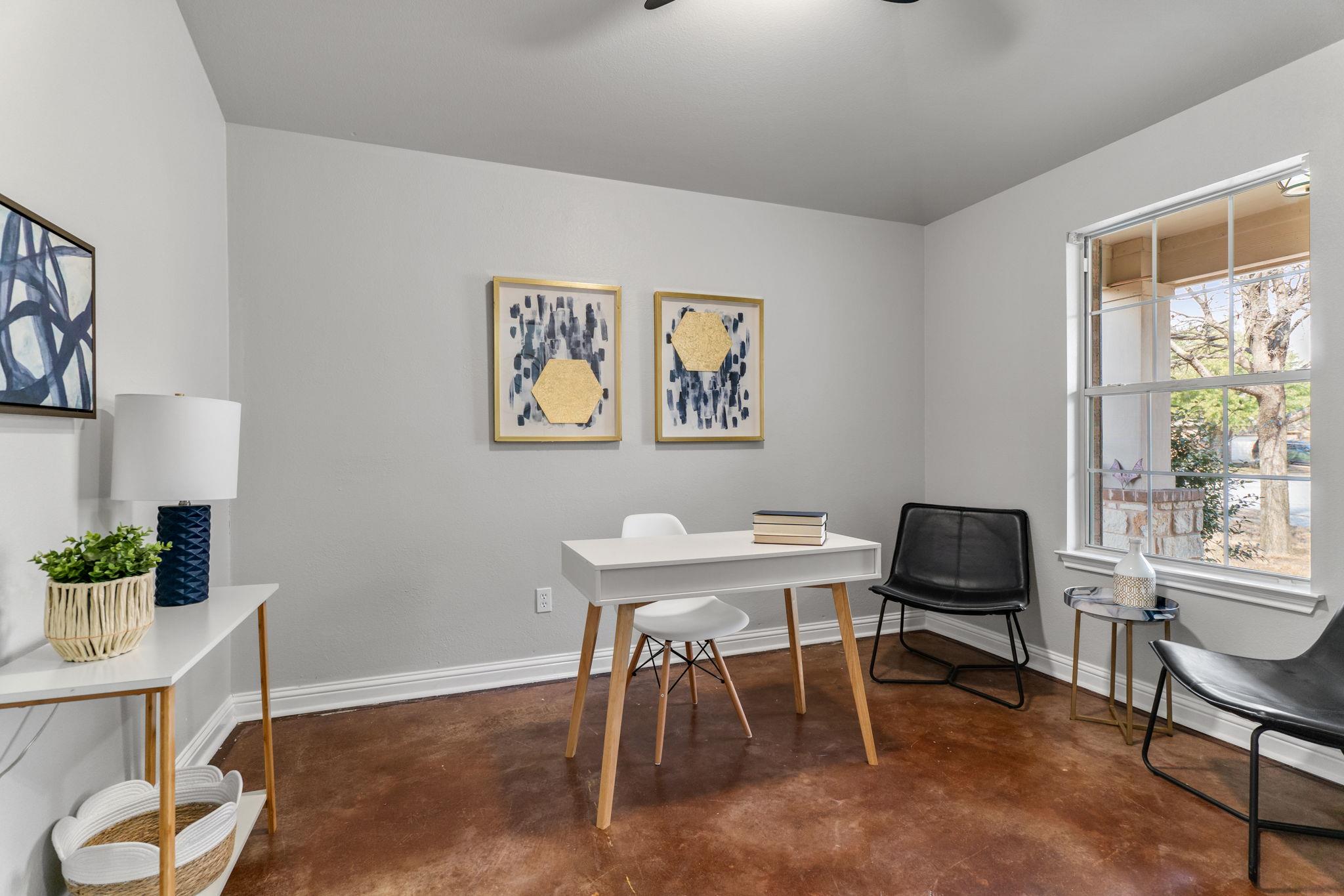 347 Serene Hollow LN