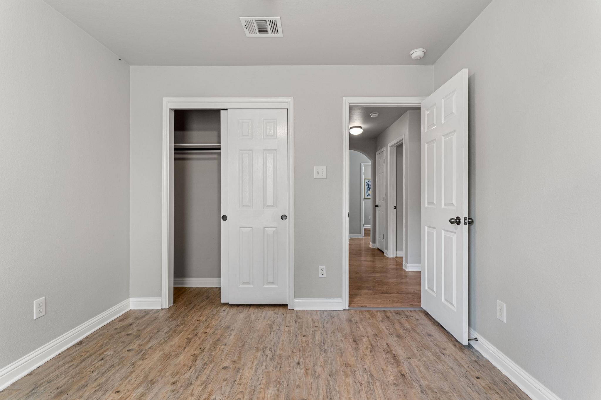 347 Serene Hollow LN