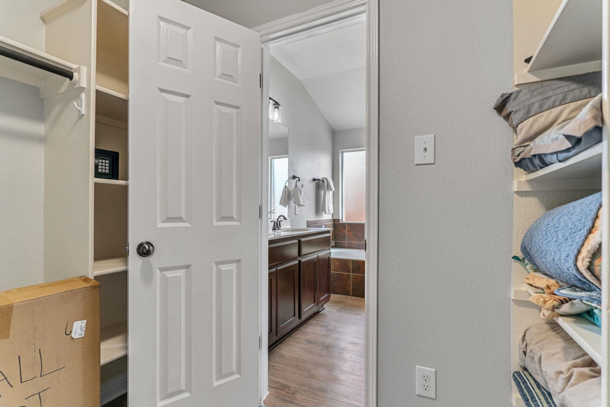 347 Serene Hollow LN