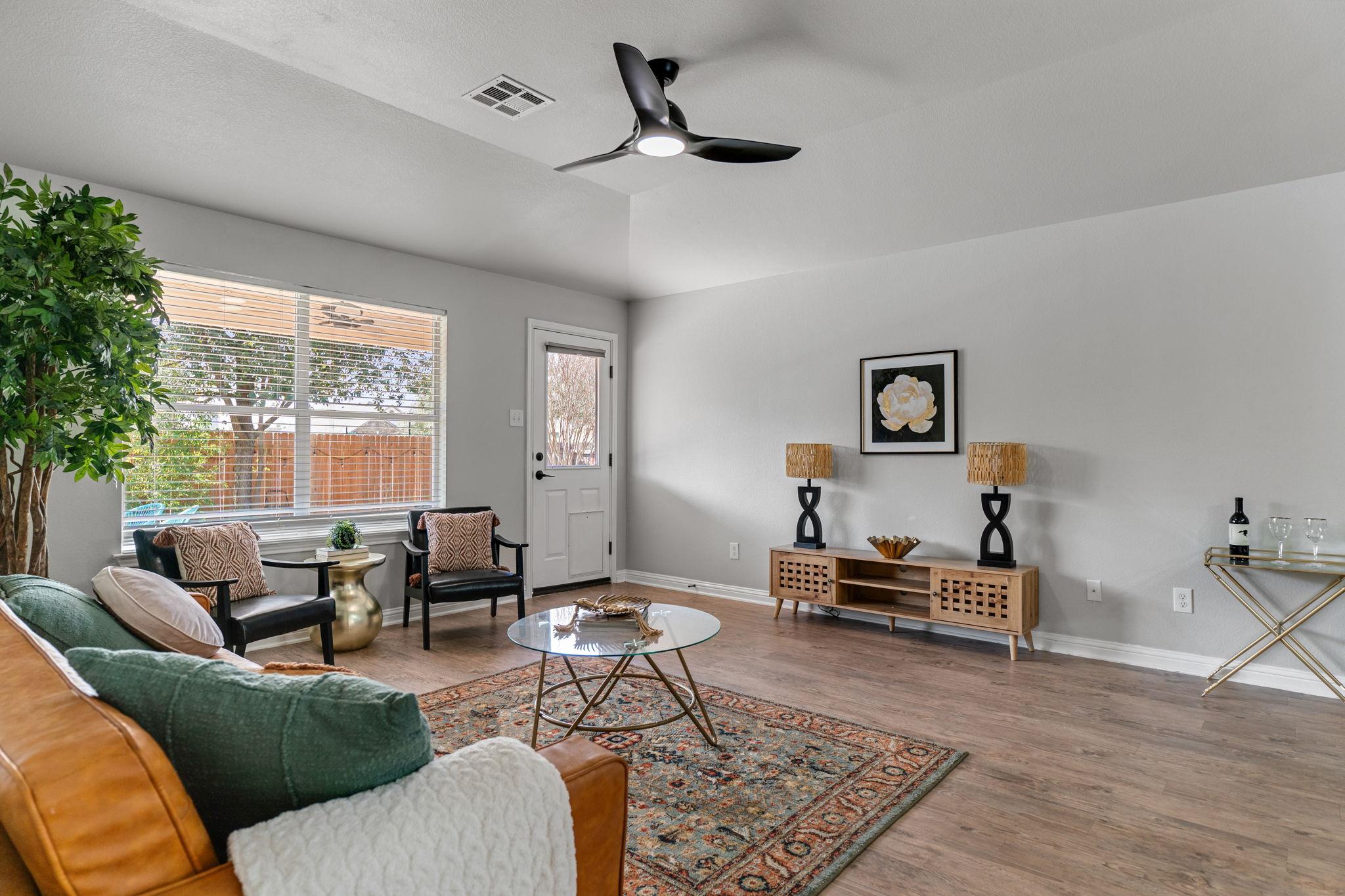 347 Serene Hollow LN