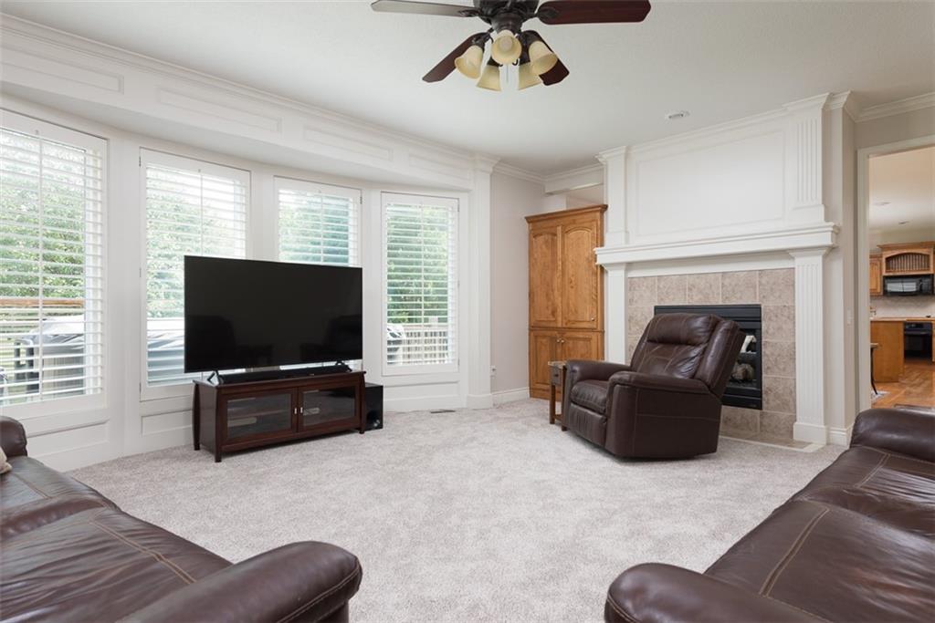 709 NE Twin Brook Drive