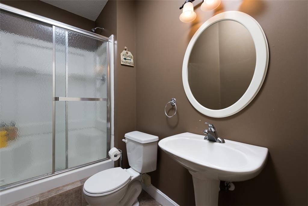 709 NE Twin Brook Drive