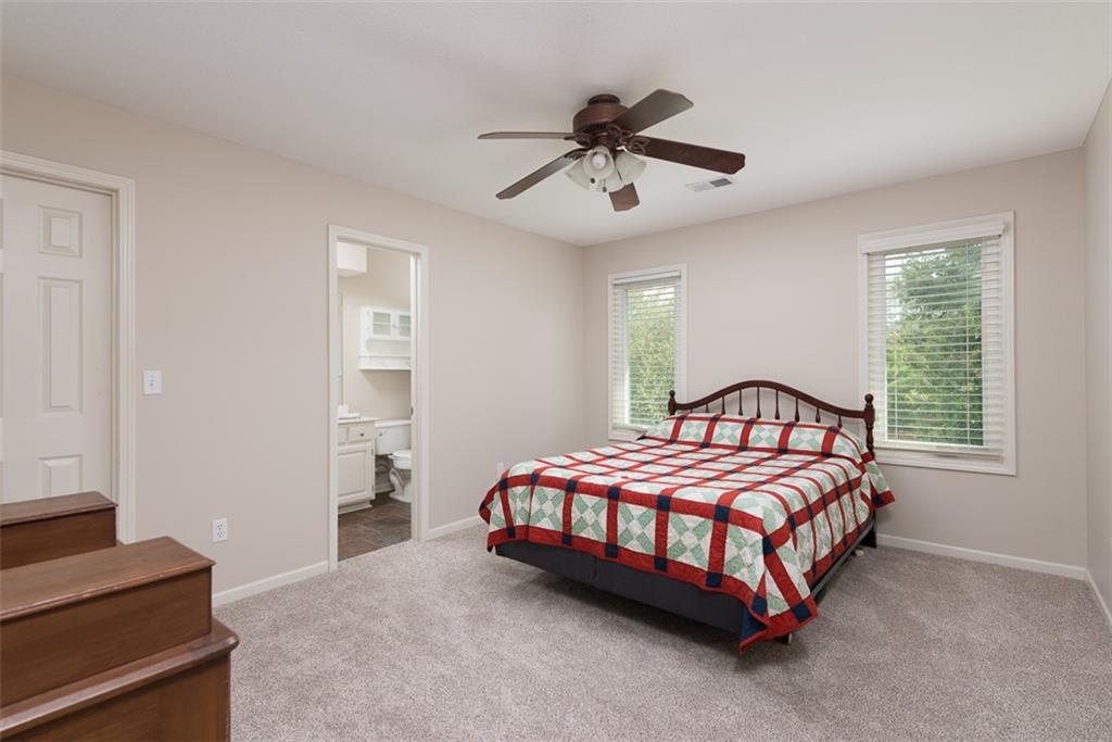 709 NE Twin Brook Drive