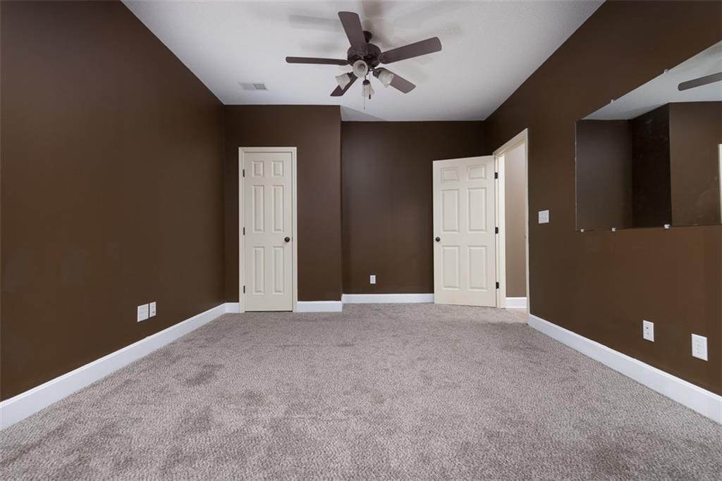 709 NE Twin Brook Drive