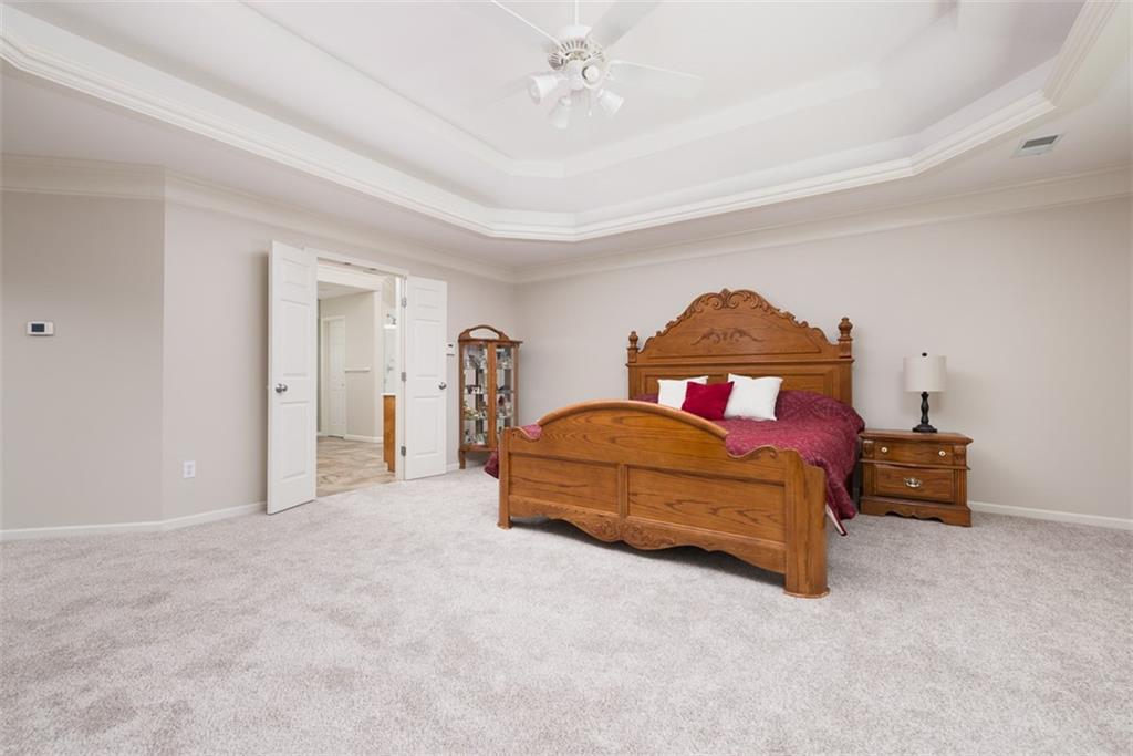 709 NE Twin Brook Drive