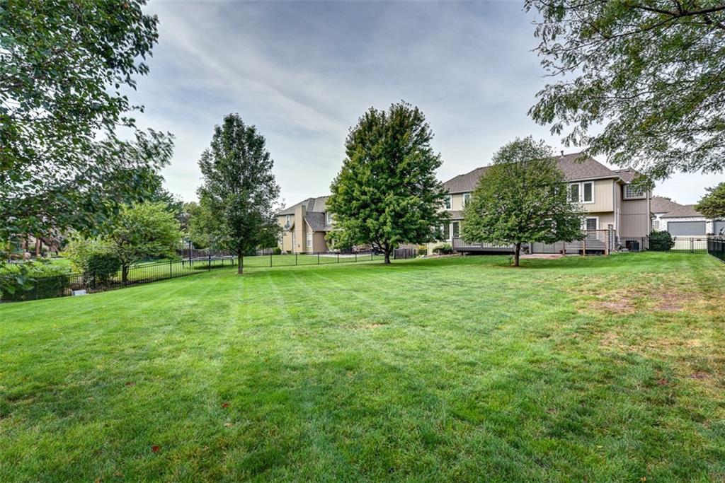 709 NE Twin Brook Drive