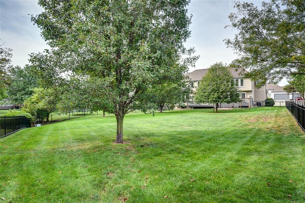 709 NE Twin Brook Drive