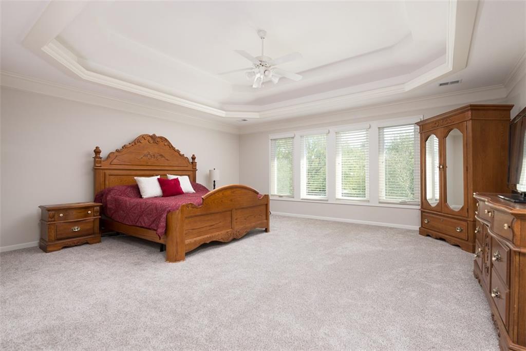 709 NE Twin Brook Drive