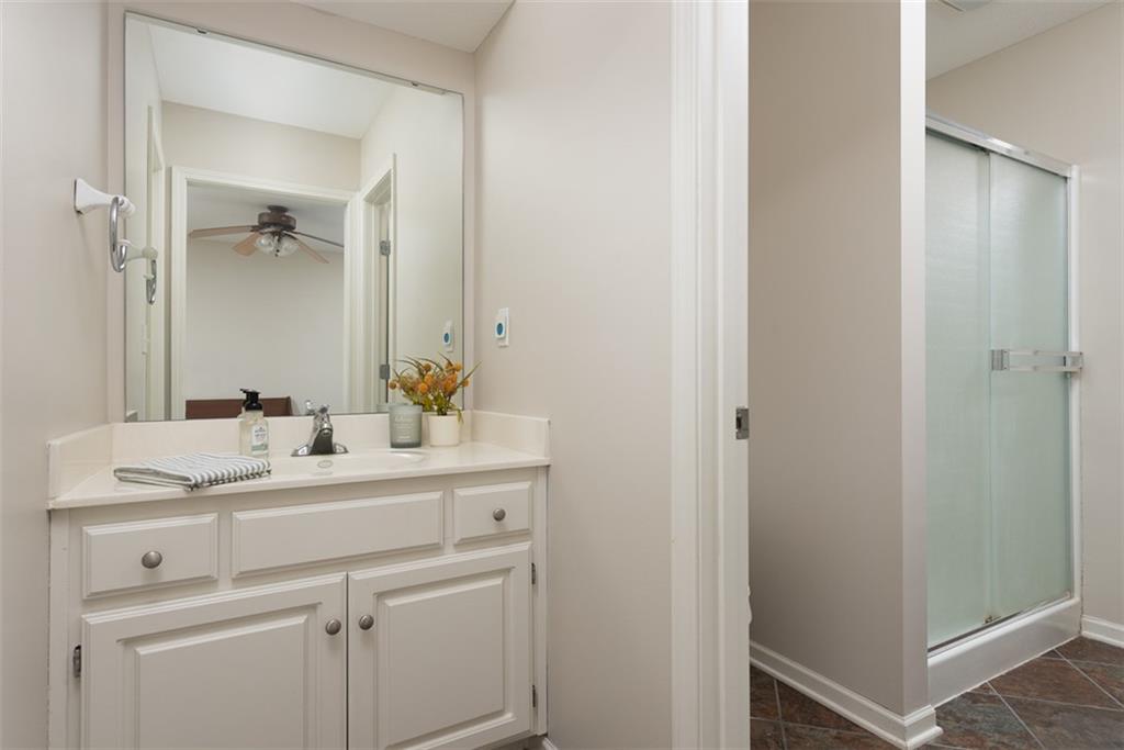 709 NE Twin Brook Drive