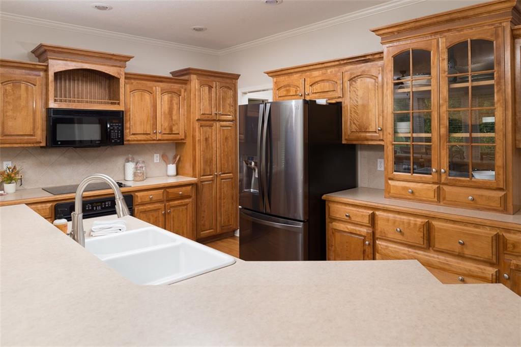 709 NE Twin Brook Drive