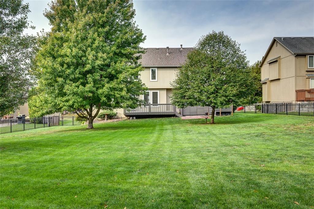 709 NE Twin Brook Drive