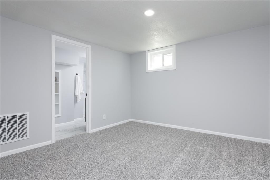 4307 N Denver Avenue