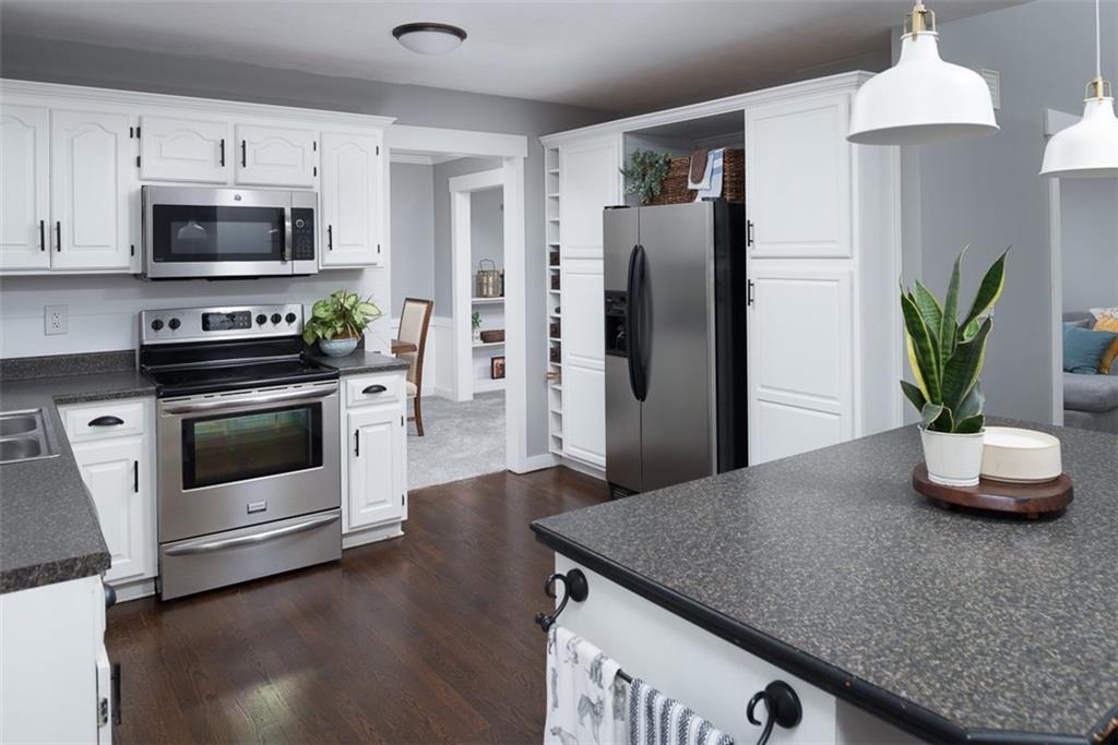 18950 W 163rd Terrace