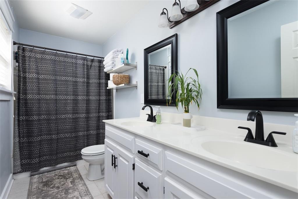 18950 W 163rd Terrace